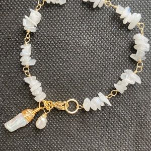 Pulsera de piedras de Luna (moonstone)